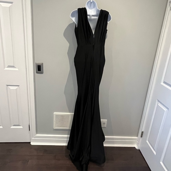 Jessica Angel black evening gown - Picture 2 of 9